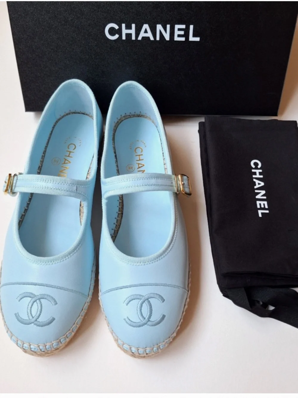 NOT FOR SALE: CHANEL 26S Lambskin Mary Jane Light Blue Espadrilles 2026 - Picture 2 of 11